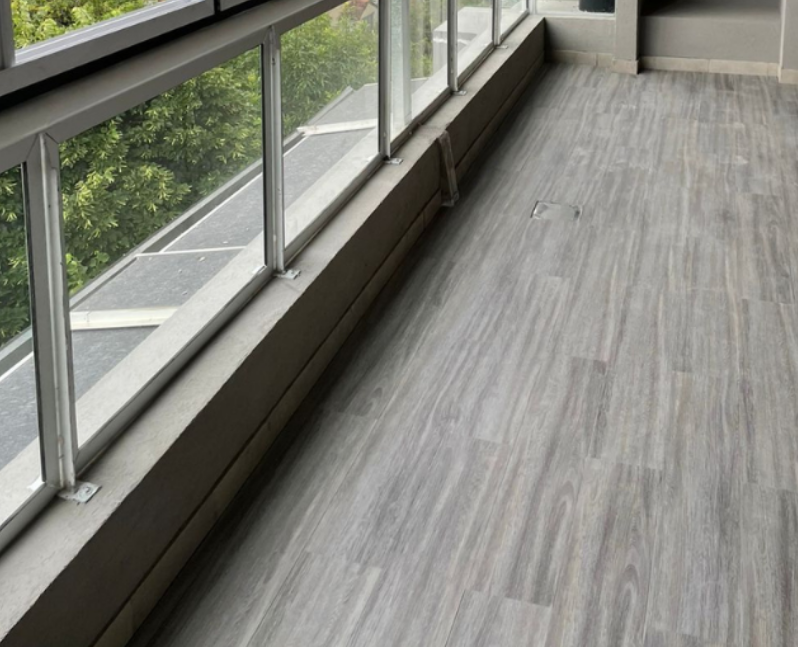 PISO VINILICO EN LISTONES NP